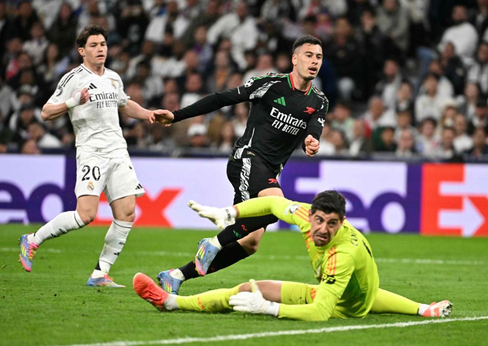 与曼城之间 与曼城之间